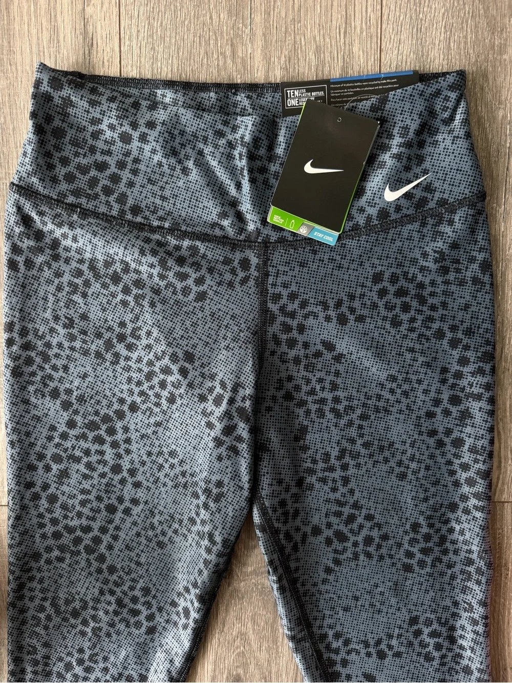 Nike Blue & Black Printed Athletic Capri Leggings